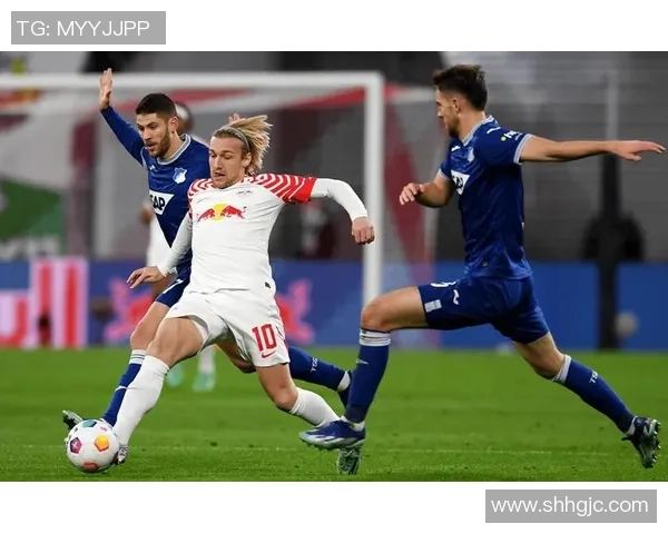 德甲精彩对决莱比锡大胜热刺乌龙球成比赛转折点引发热议