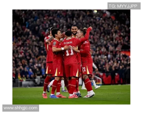 足总杯精彩对决AC米兰逆转拜仁上演绝杀时刻全场沸腾