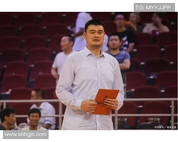 姚明拜拳传承中华文化精神展现体育魅力与友谊之美