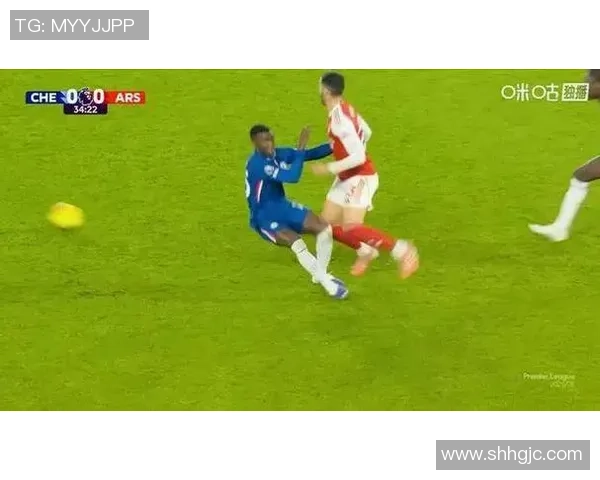 意甲焦点战阿森纳与切尔西战成平局逆转瞬间引发全场热议