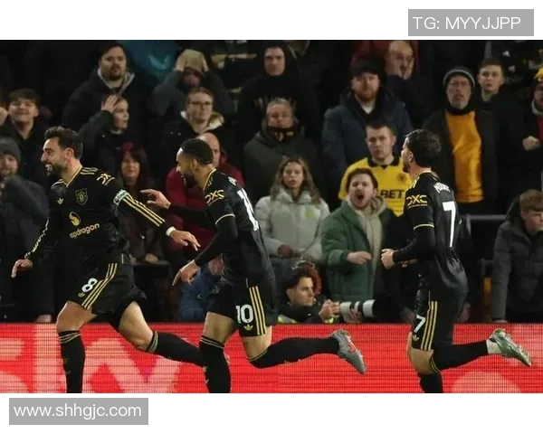 欧冠大战曼联小胜切尔西红牌事件引发全场热议与转会传闻