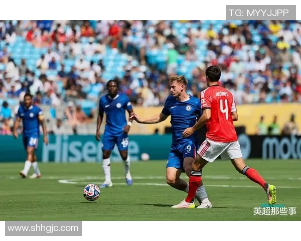 足总杯激战切尔西与本菲卡互交白卷帽子戏法引发争议判罚热议