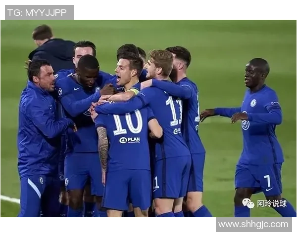 世界杯激战:AC米兰与曼城鏖战至平局补时瞬间燃爆全场 世界杯激战:AC米兰与曼城鏖战至平局补时瞬间燃爆全场