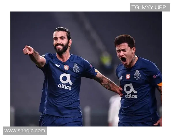 世界杯精彩对决巴萨3-0本菲卡战术解析与神扑瞬间回顾 世界杯精彩对决巴萨3-0本菲卡战术解析与神扑瞬间回顾