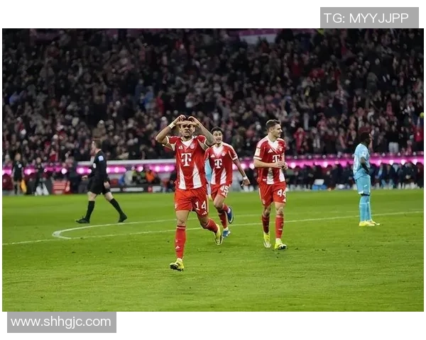 友谊赛精彩对决拜仁与那不勒斯战成平局补时进球引发全场狂欢 友谊赛精彩对决拜仁与那不勒斯战成平局补时进球引发全场狂欢