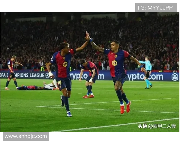 中超激战本菲卡大胜巴萨红牌事件引发全场热议赛后点评分析 中超激战本菲卡大胜巴萨红牌事件引发全场热议赛后点评分析