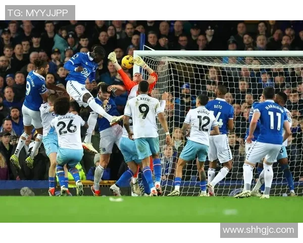 意甲惊现冷门巴萨凭神扑力克曼城全场沸腾