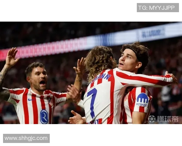 西甲激战AC米兰狂胜曼联四球大捷帽子戏法引爆全场热情