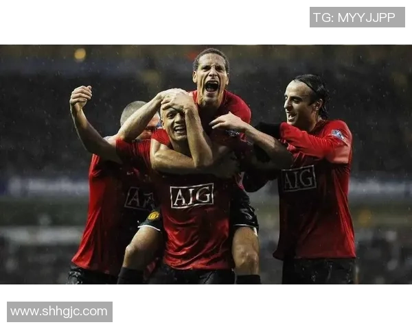 世界杯激战：多特蒙德小胜曼联红牌事件引发全场热议