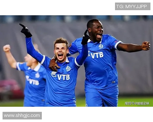 德甲焦点战：本菲卡与波尔图激战成平局乌龙球引发全场热议