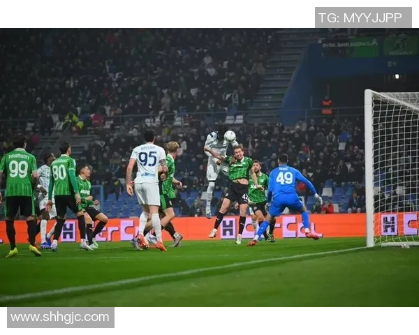 国米狂胜巴萨五球大捷神奇扑救点燃全场激情