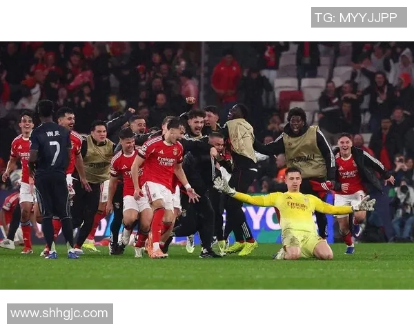 欧联杯精彩对决本菲卡逆转曼联3-0引爆全场十大进球回顾